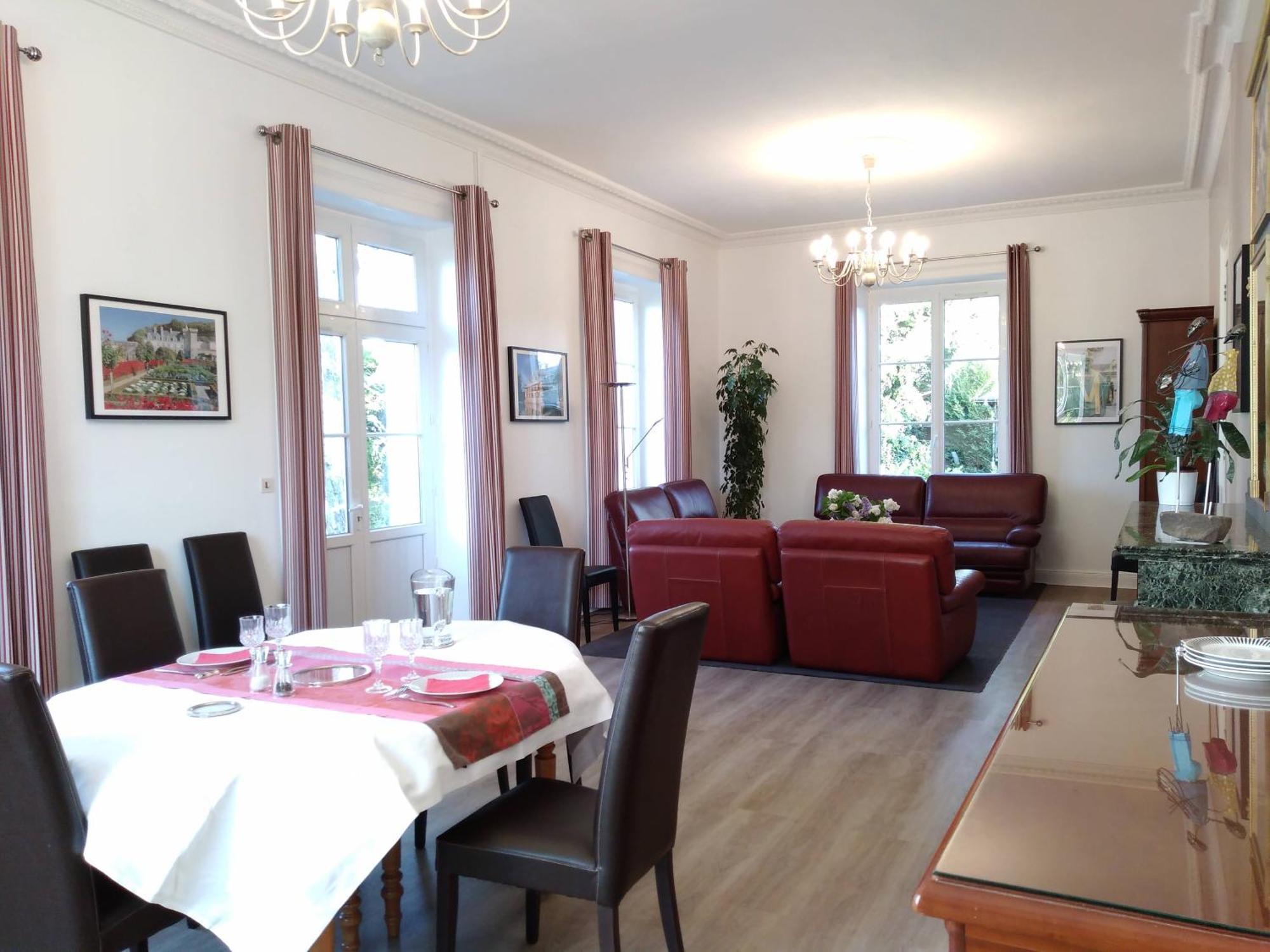 Bed and Breakfast Cedre Et Charme Saint-Branchs Exterior foto