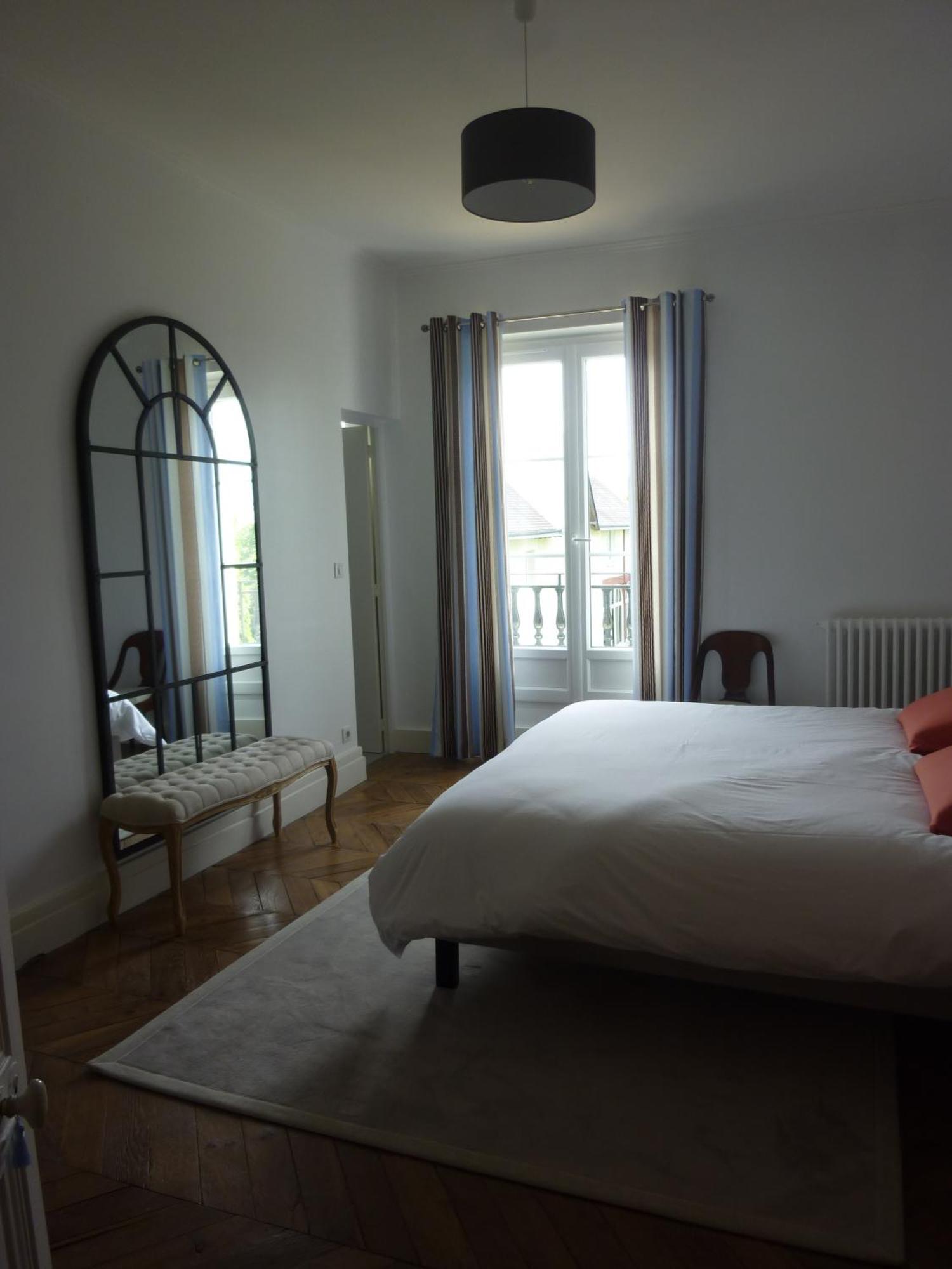 Bed and Breakfast Cedre Et Charme Saint-Branchs Exterior foto