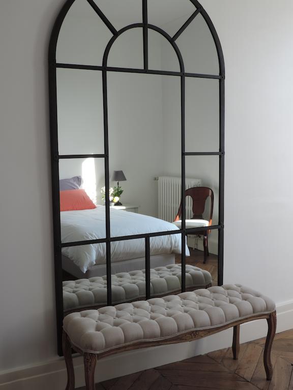 Bed and Breakfast Cedre Et Charme Saint-Branchs Zimmer foto